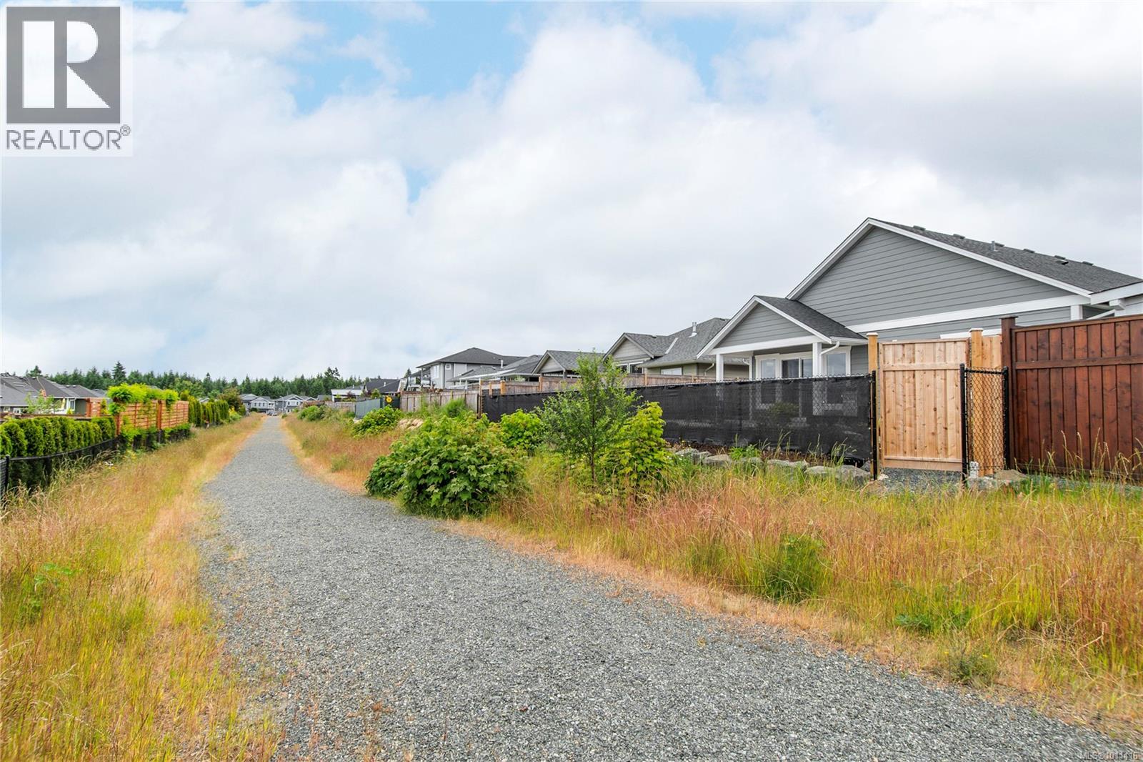 Photo 19 of 3329 Eagleview Cres, Courtenay BC
