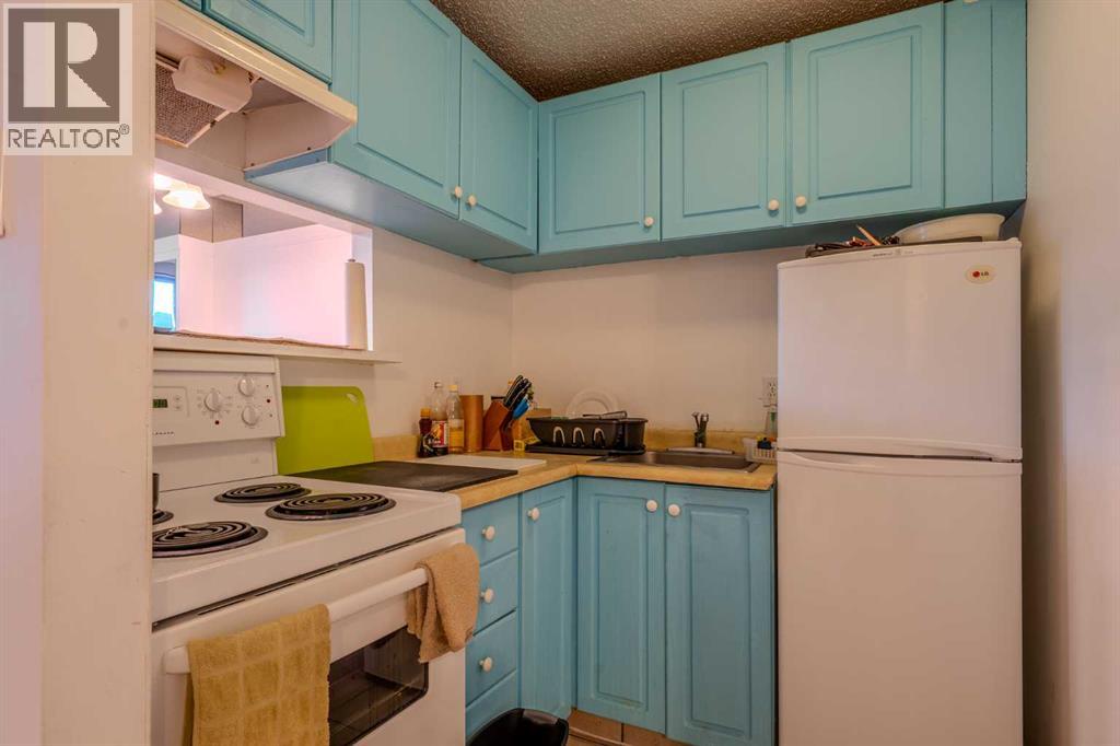 Single Family House Loft for Sale in    Avenue SW Chinatown Calgary 