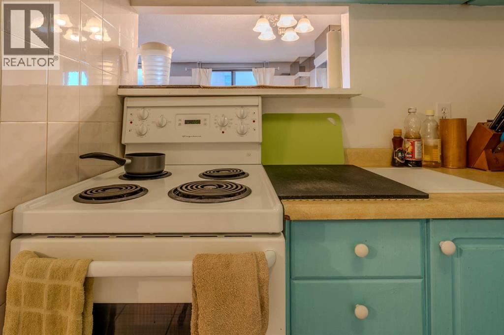 Single Family House Loft for Sale in    Avenue SW Chinatown Calgary 