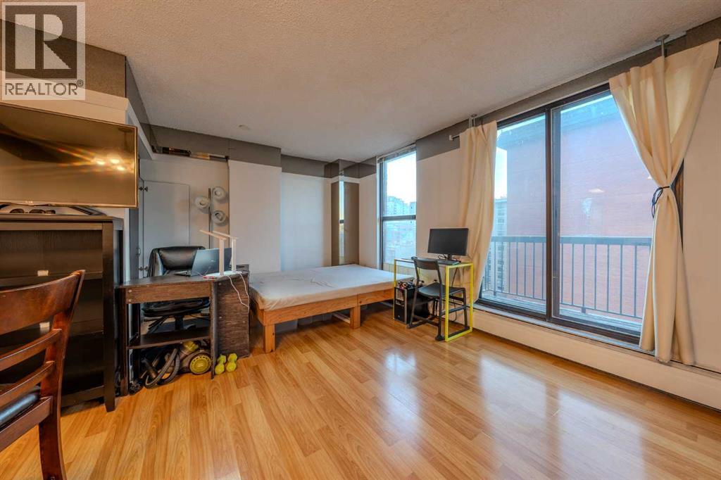 Single Family House Loft for Sale in    Avenue SW Chinatown Calgary 