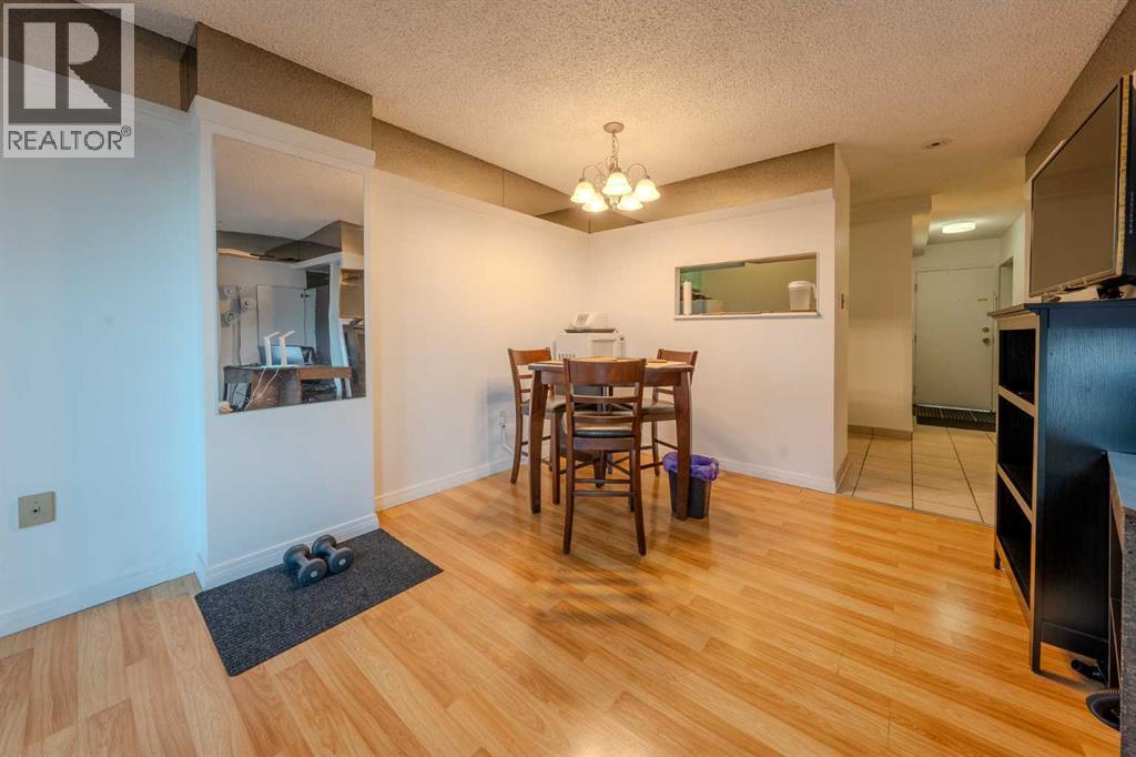 Single Family House Loft for Sale in    Avenue SW Chinatown Calgary 