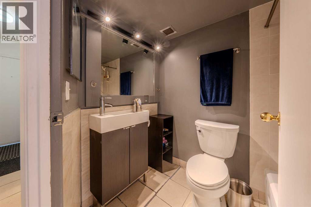 Single Family House Loft for Sale in    Avenue SW Chinatown Calgary 
