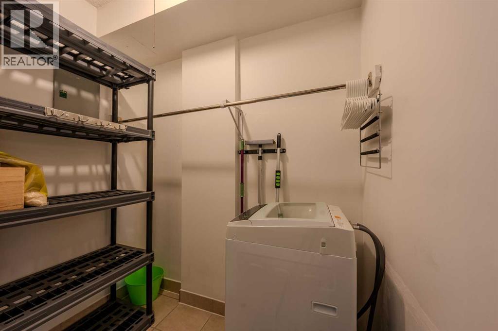 Single Family House Loft for Sale in    Avenue SW Chinatown Calgary 
