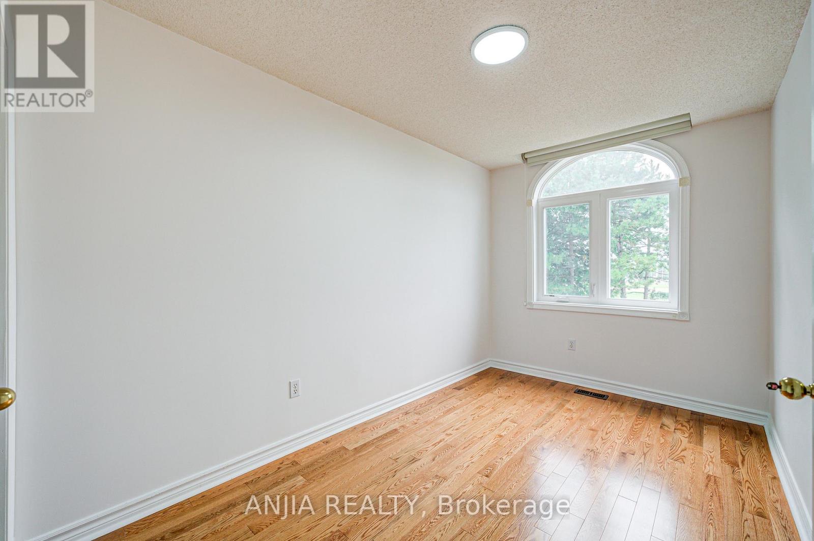 Photo 40 of 203 Milliken Meadows Drive, Markham ON