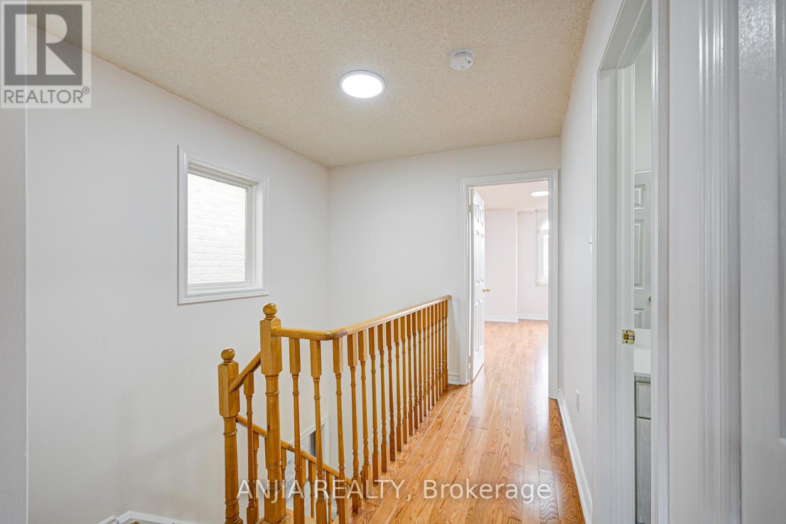 Photo 34 of 203 Milliken Meadows Drive, Markham ON