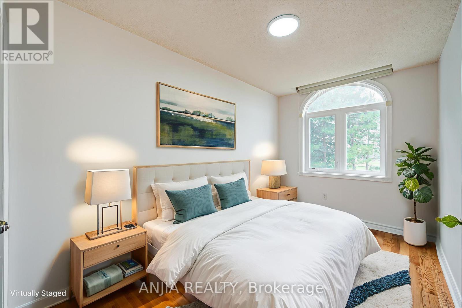 Photo 20 of 203 Milliken Meadows Drive, Markham ON