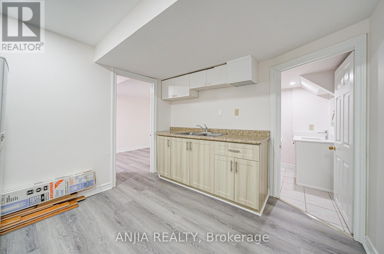 Photo 31 of 203 Milliken Meadows Drive, Markham ON