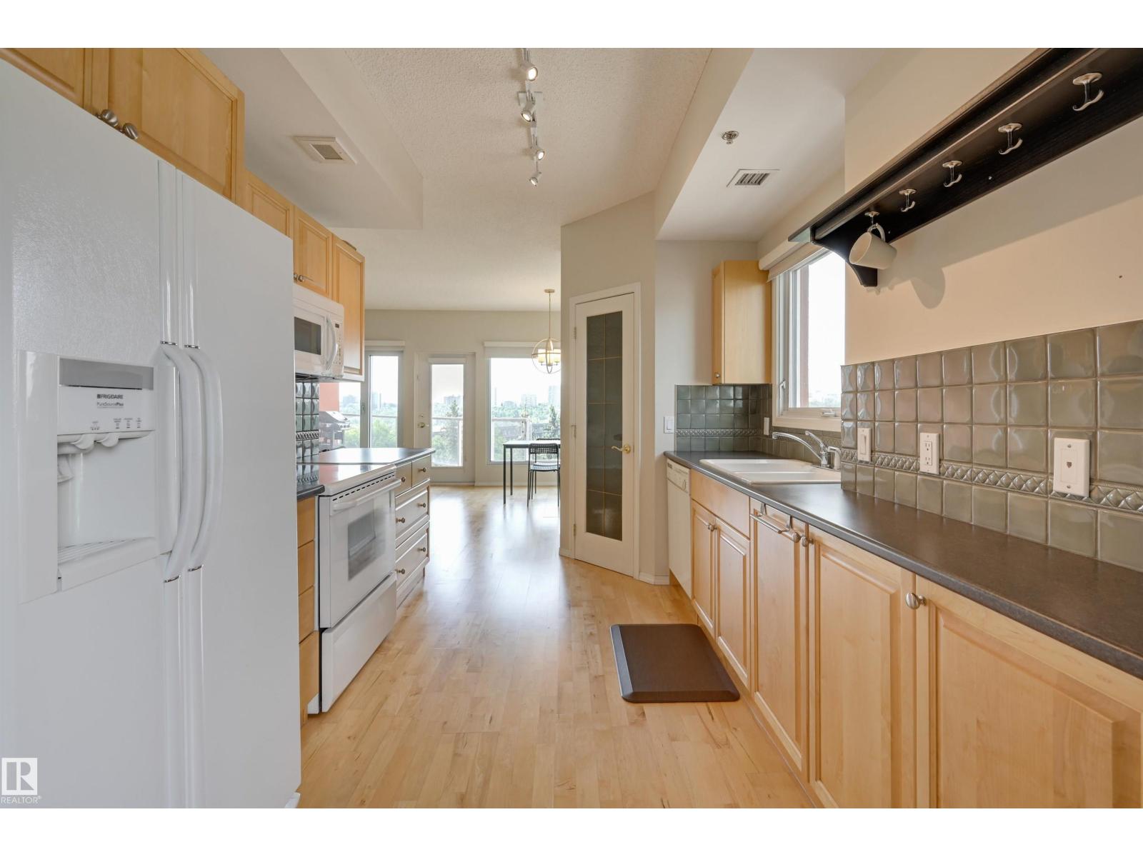 Photo 13 of 501 9708 110 St Nw, Edmonton AB