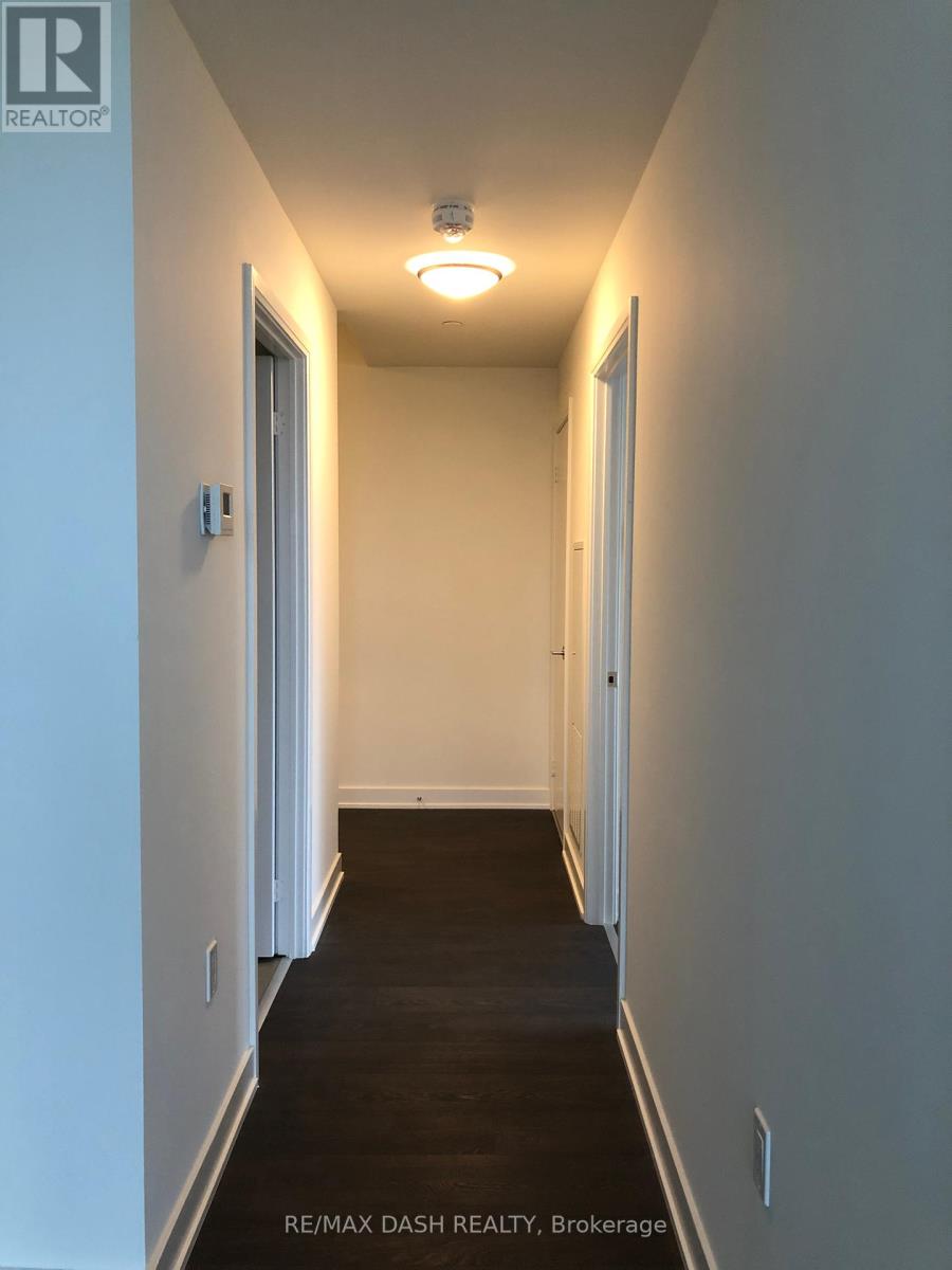 Photo 15 of 1504 W 27 Bathurst Street, Toronto ON