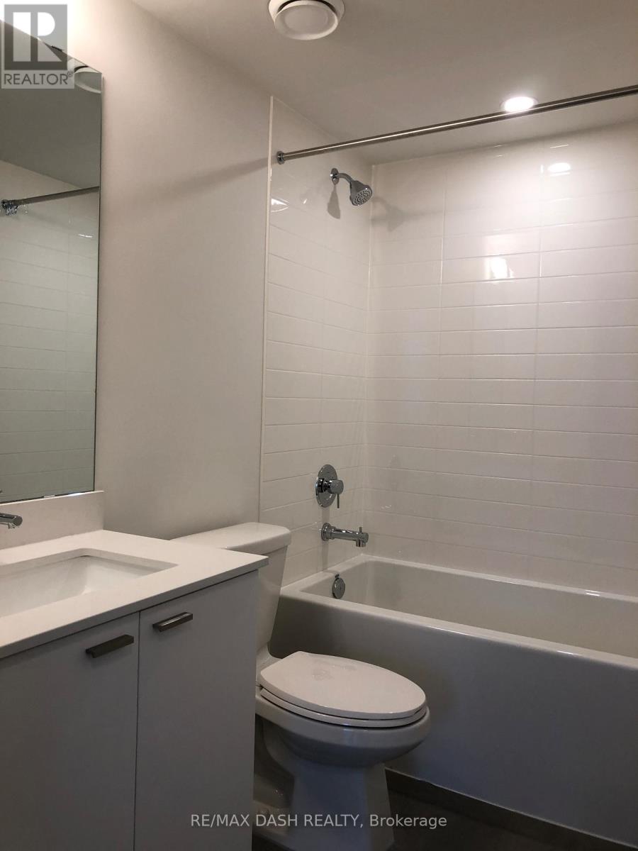 Photo 19 of 1504 W 27 Bathurst Street, Toronto ON