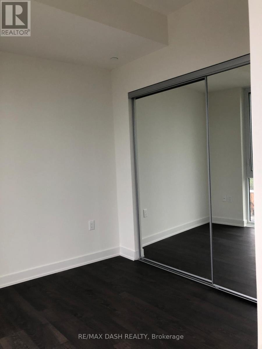Photo 11 of 1504 W 27 Bathurst Street, Toronto ON