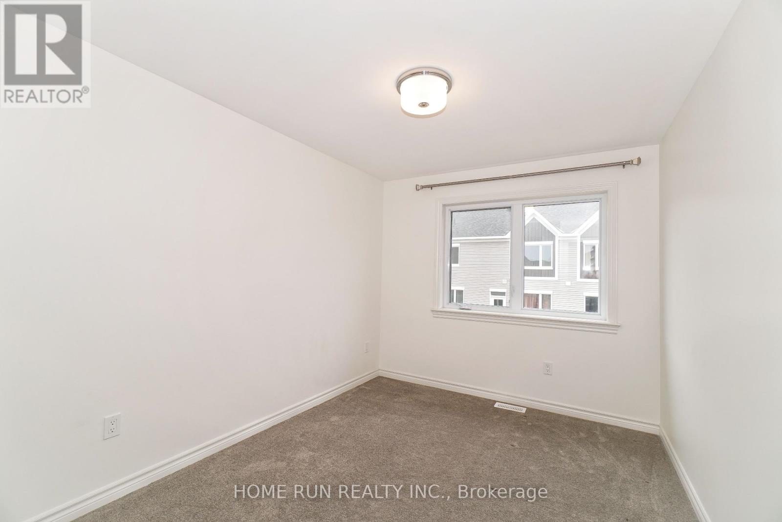 Photo 16 of 517 Sonmarg Crescent, Ottawa ON