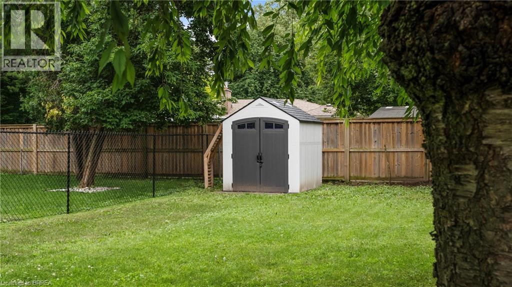 Photo 26 of 25 Seneca Crescent, Brantford ON