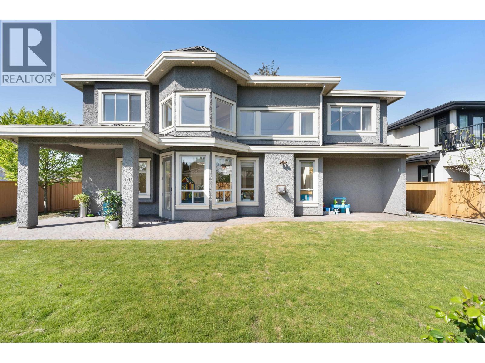 Photo 3 of 8380 Pigott Road, Richmond BC