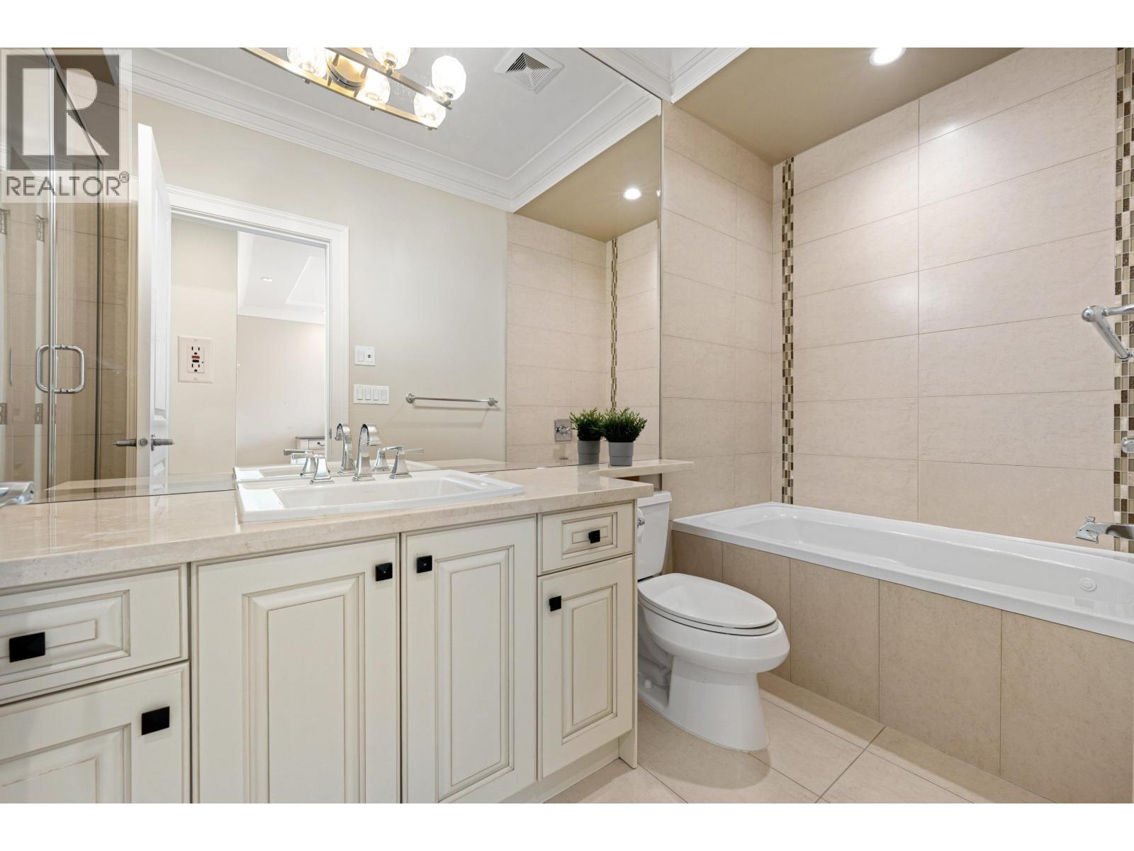 Photo 25 of 8380 Pigott Road, Richmond BC