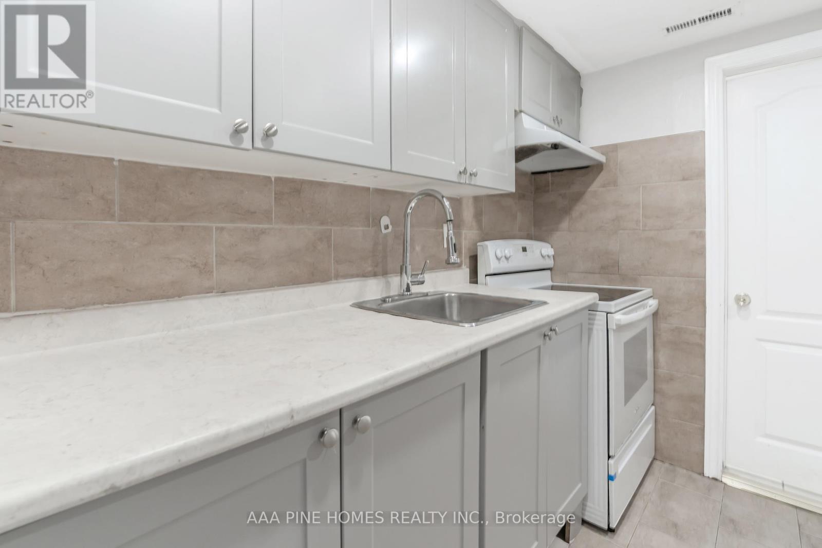 Photo 16 of 59 Burkwood Crescent, Toronto ON