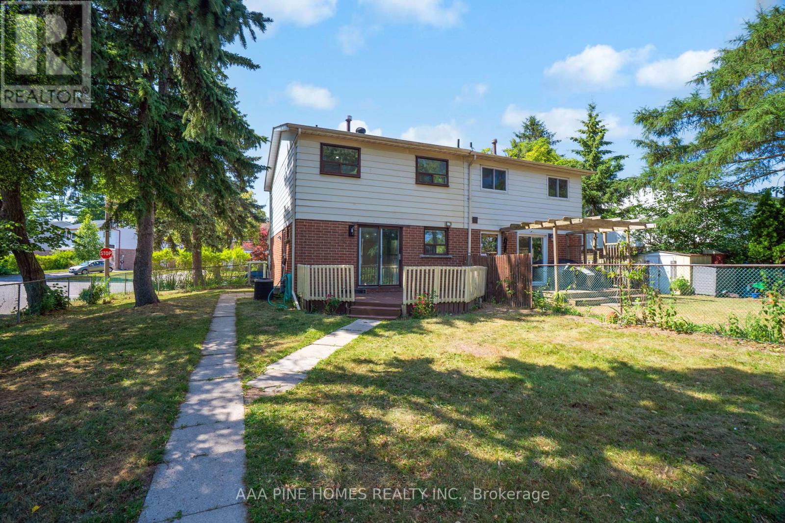 Photo 25 of 59 Burkwood Crescent, Toronto ON