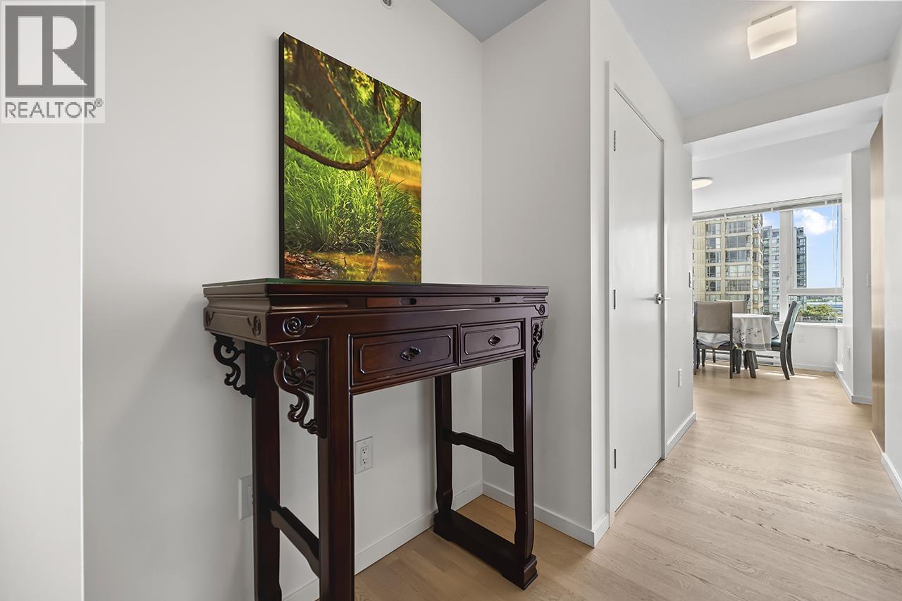 Photo 8 of 1005 7979 Firbridge Way, Richmond BC