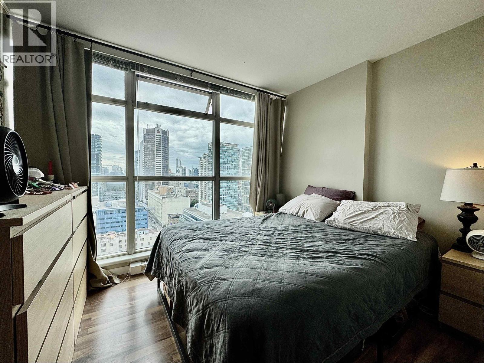 Photo 5 of 2609 438 Seymour Street, Vancouver BC