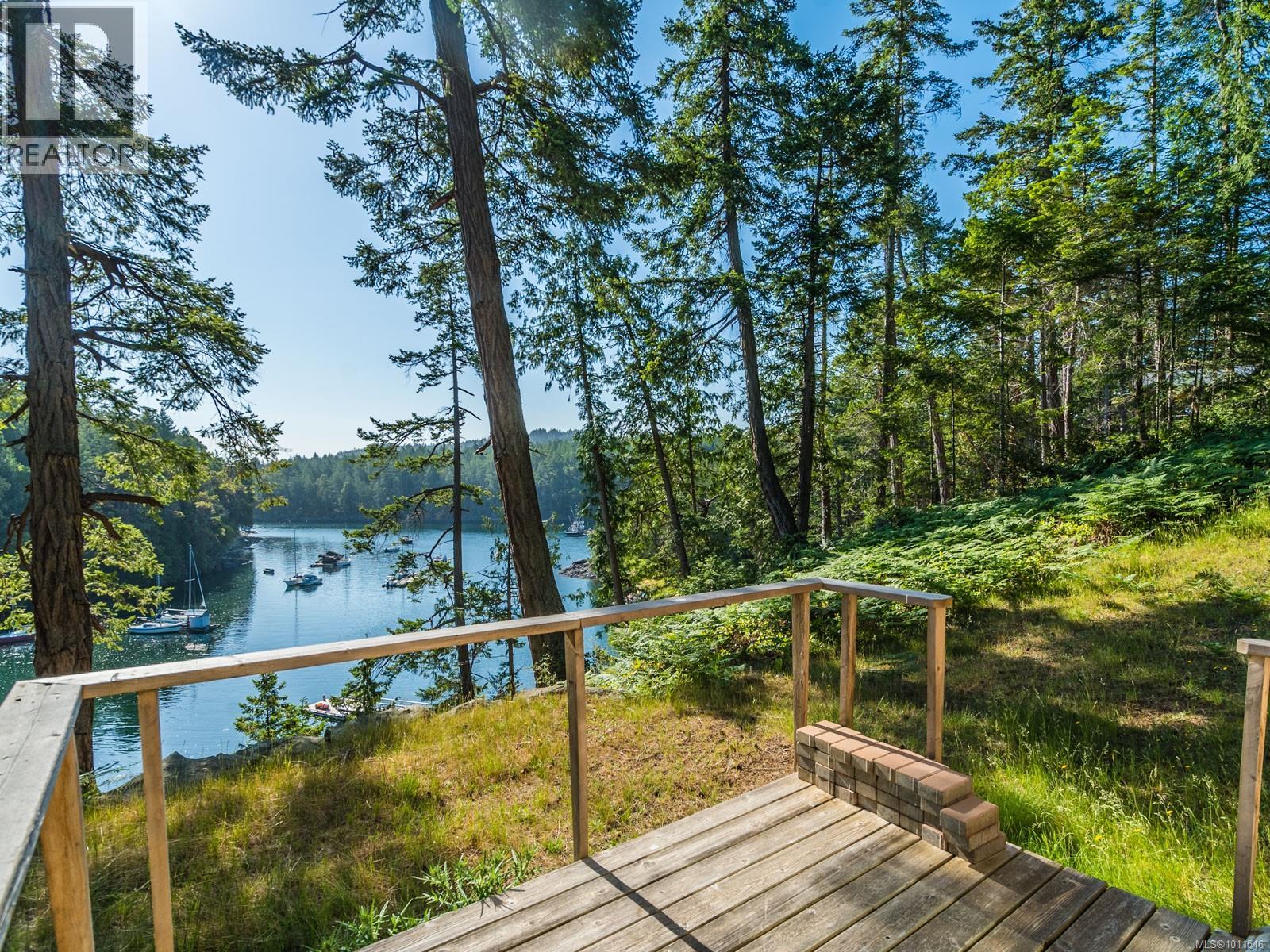 61 SPRING BAY Rd, Lasqueti Island