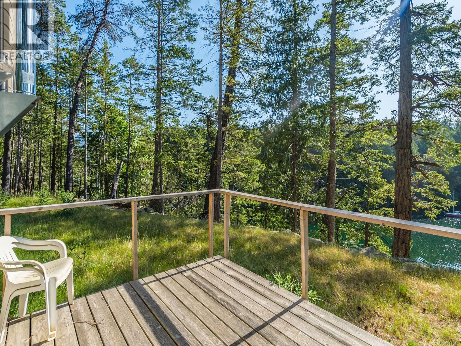 61 SPRING BAY Rd, Lasqueti Island