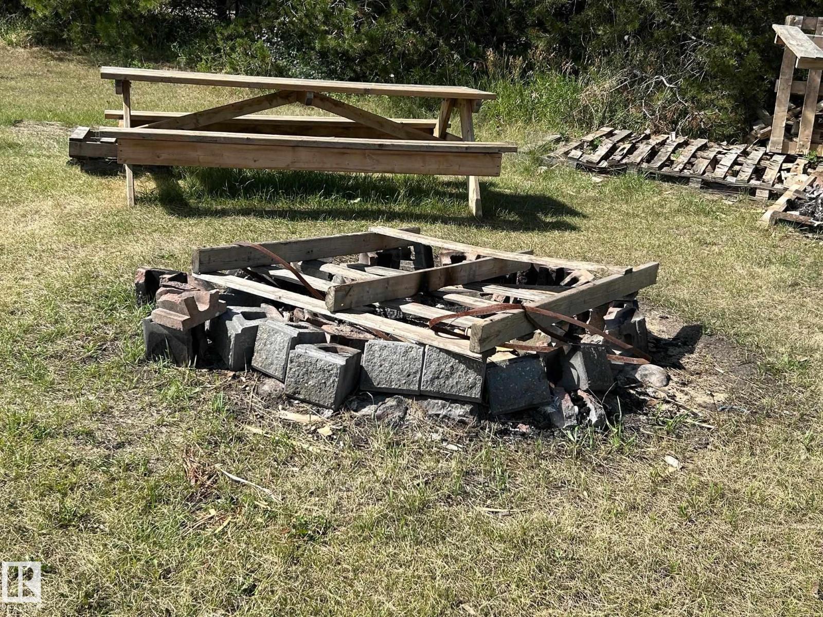 Photo 1 of 206 23229 Sh 651, Rural Sturgeon County AB