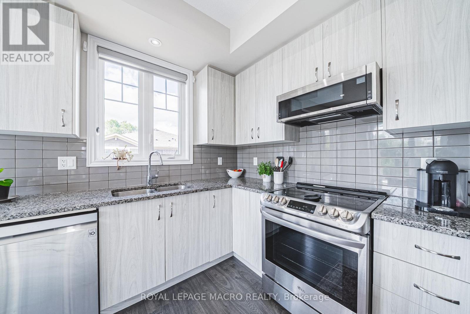Photo 15 of 52 288 Glover Road, Hamilton ON