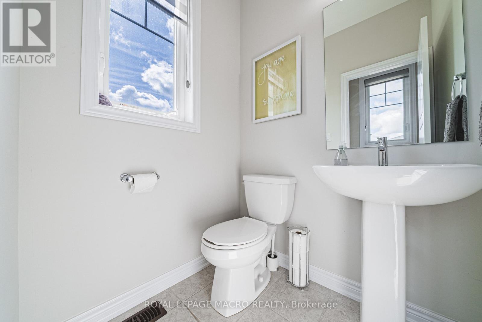 Photo 34 of 52 288 Glover Road, Hamilton ON