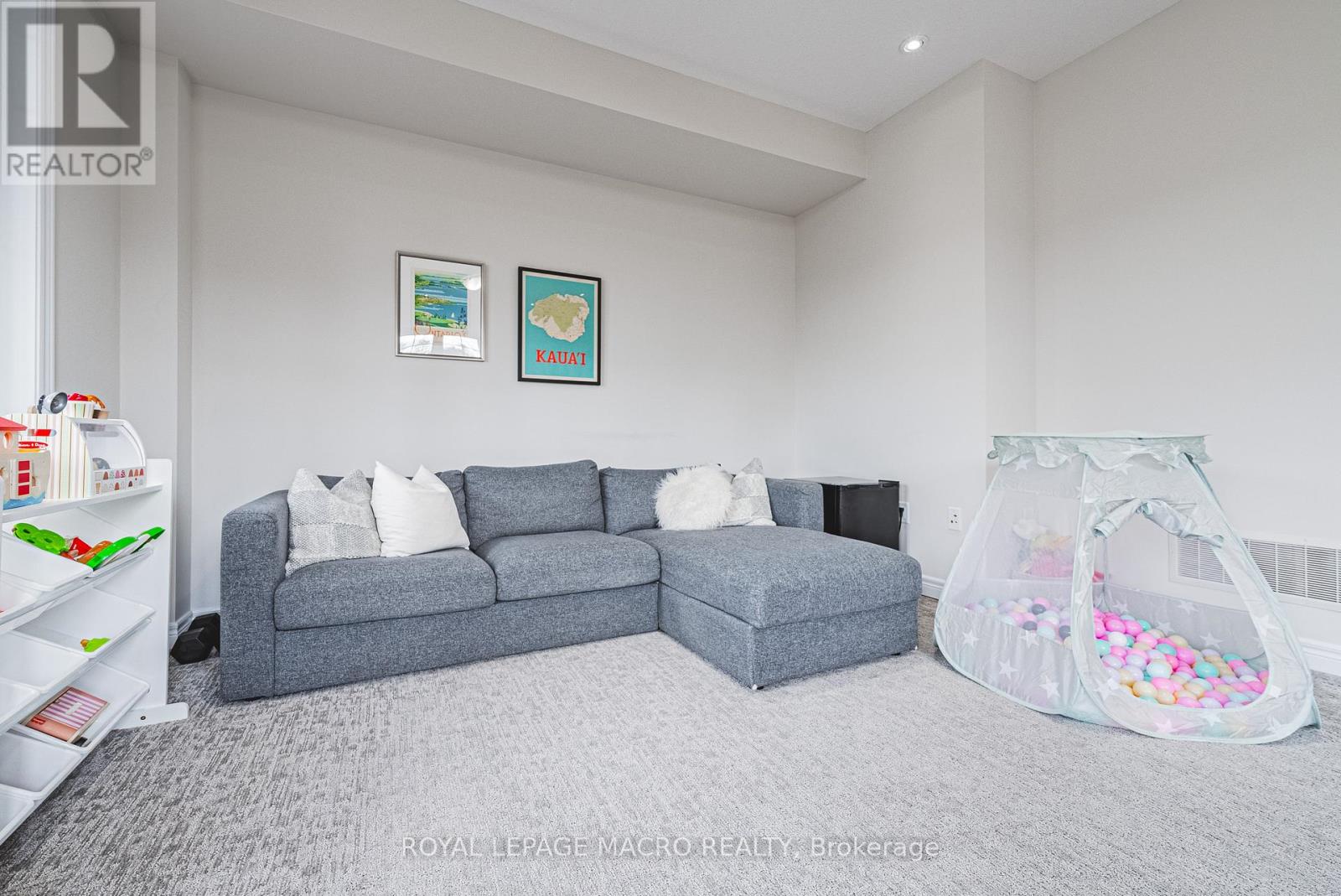 Photo 3 of 52 288 Glover Road, Hamilton ON