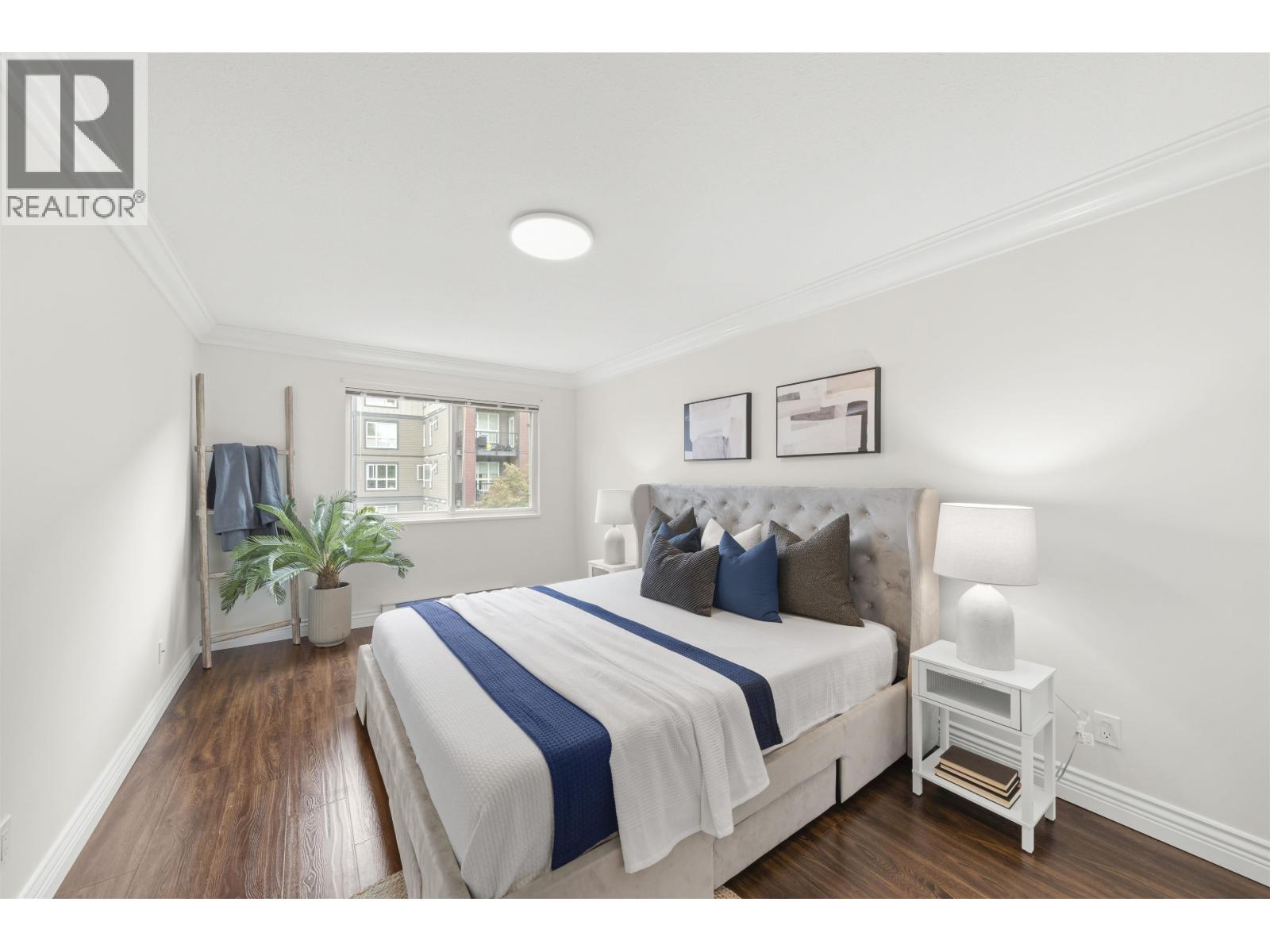 Photo 6 of 201 2344 Atkins Avenue, Port Coquitlam BC
