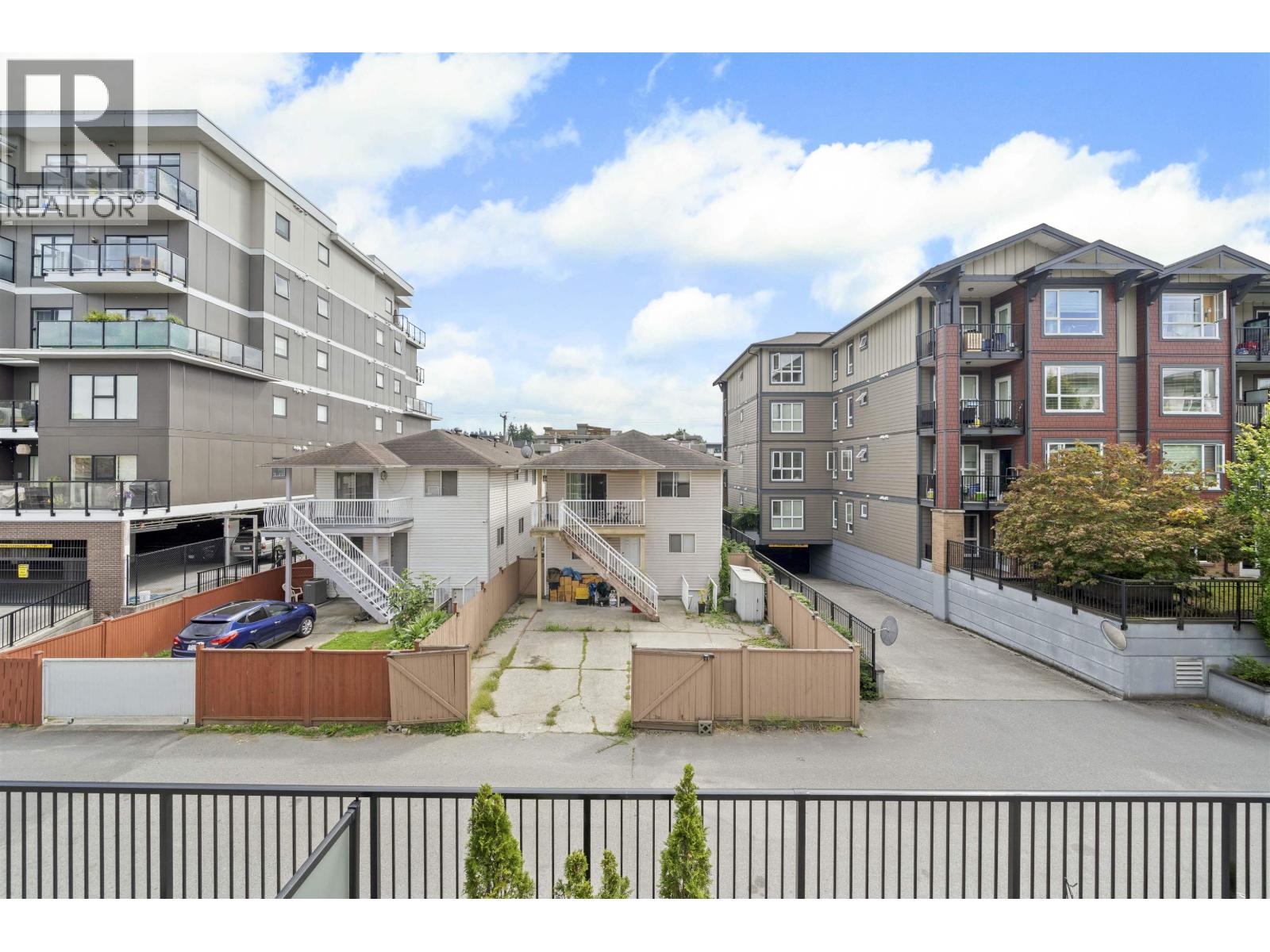 Photo 20 of 201 2344 Atkins Avenue, Port Coquitlam BC