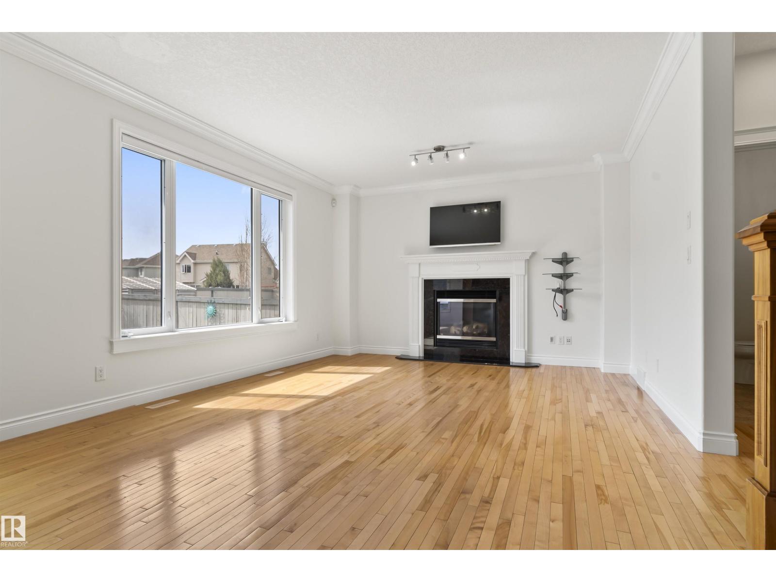 Photo 23 of 558 Stewart Cr Sw, Edmonton AB