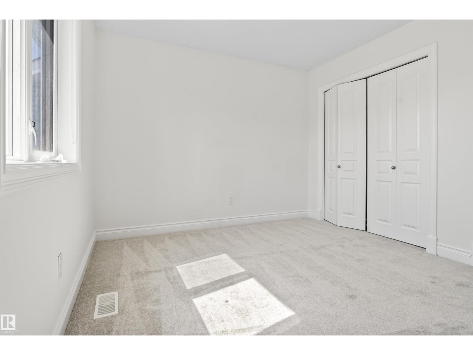 Photo 18 of 558 Stewart Cr Sw, Edmonton AB