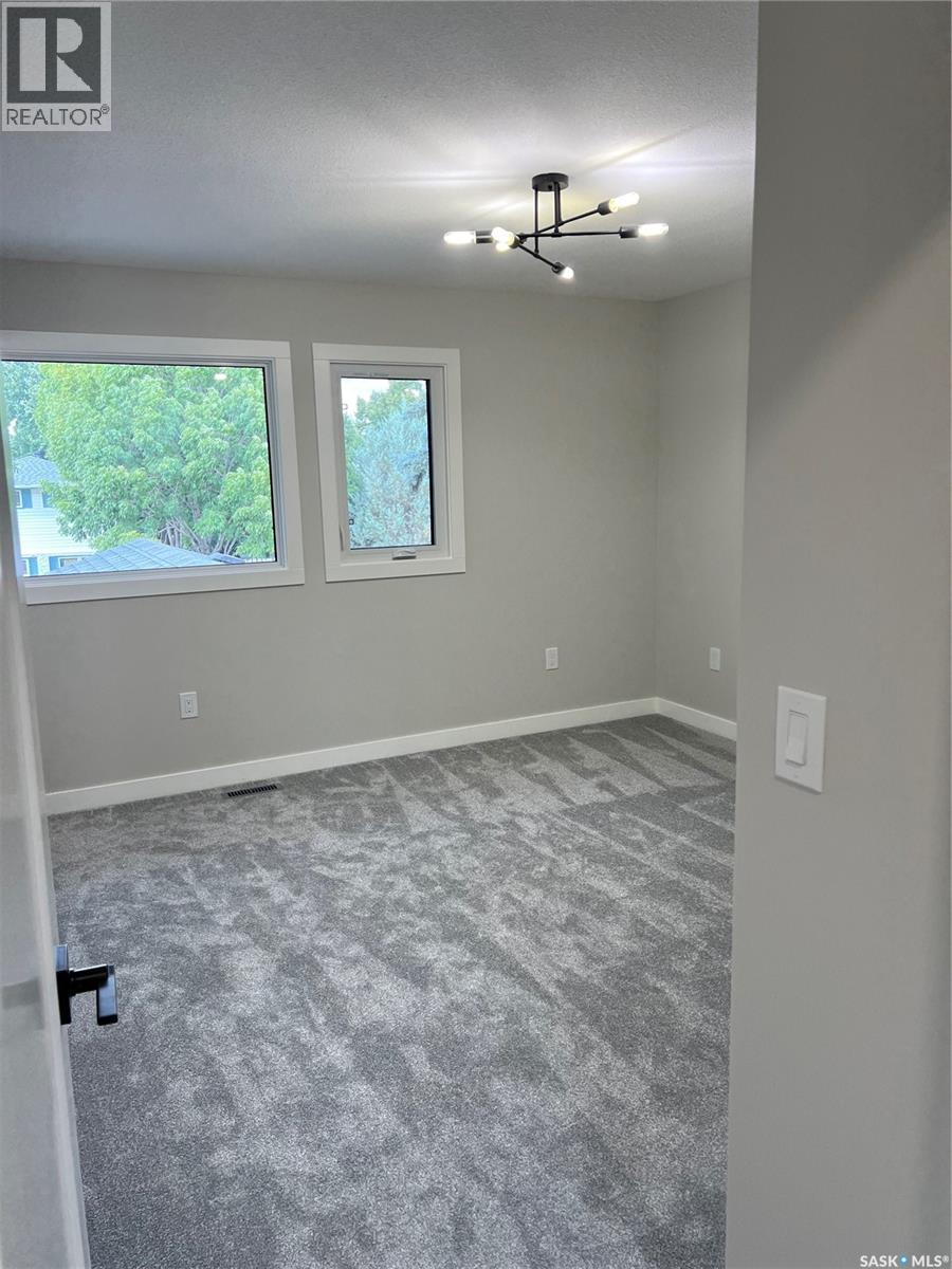 Single Family House for Sale in  Laubach AVENUE Regina 