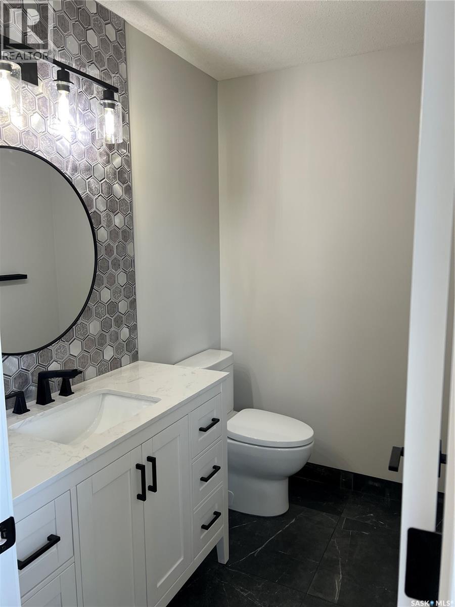 Single Family House for Sale in  Laubach AVENUE Regina 