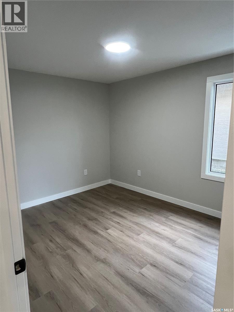 Single Family House for Sale in  Laubach AVENUE Regina 