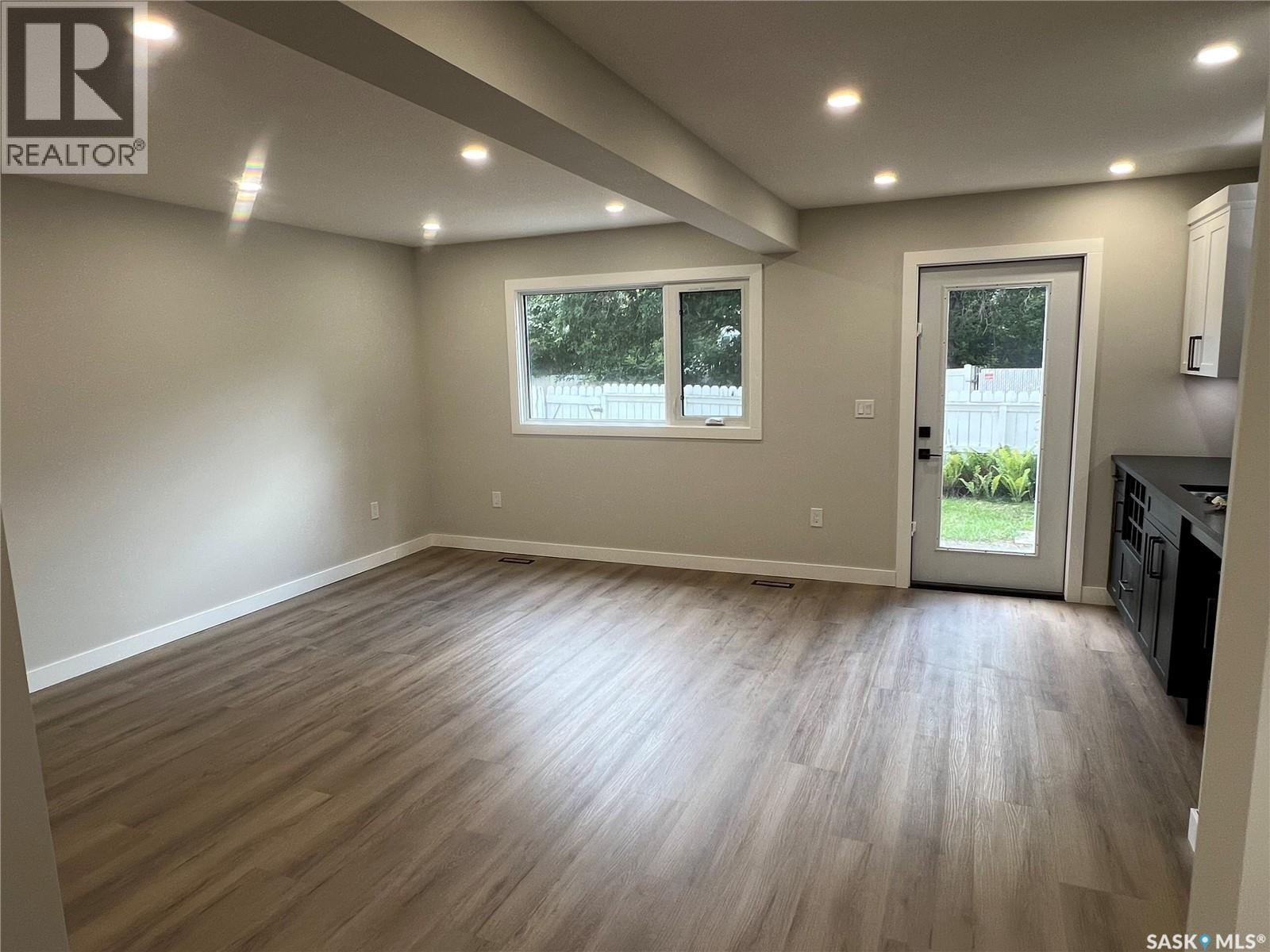 Single Family House for Sale in  Laubach AVENUE Regina 