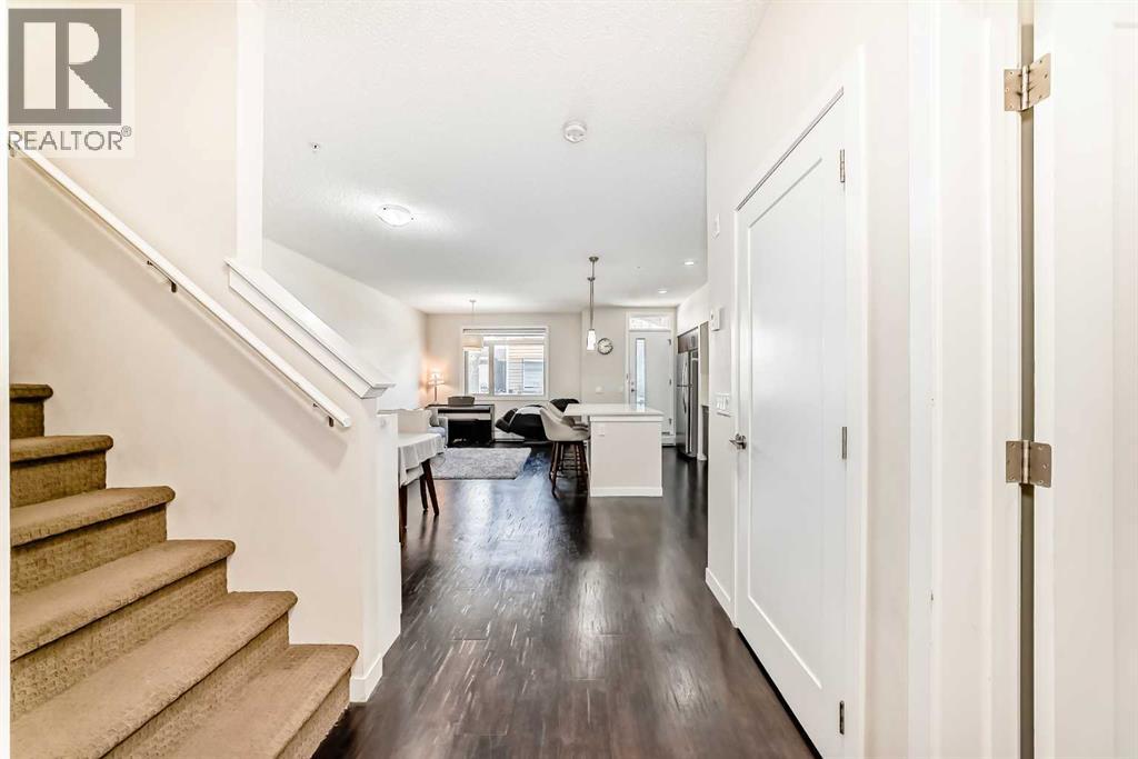 214, 10 Westpark Link SW, Calgary, Alberta