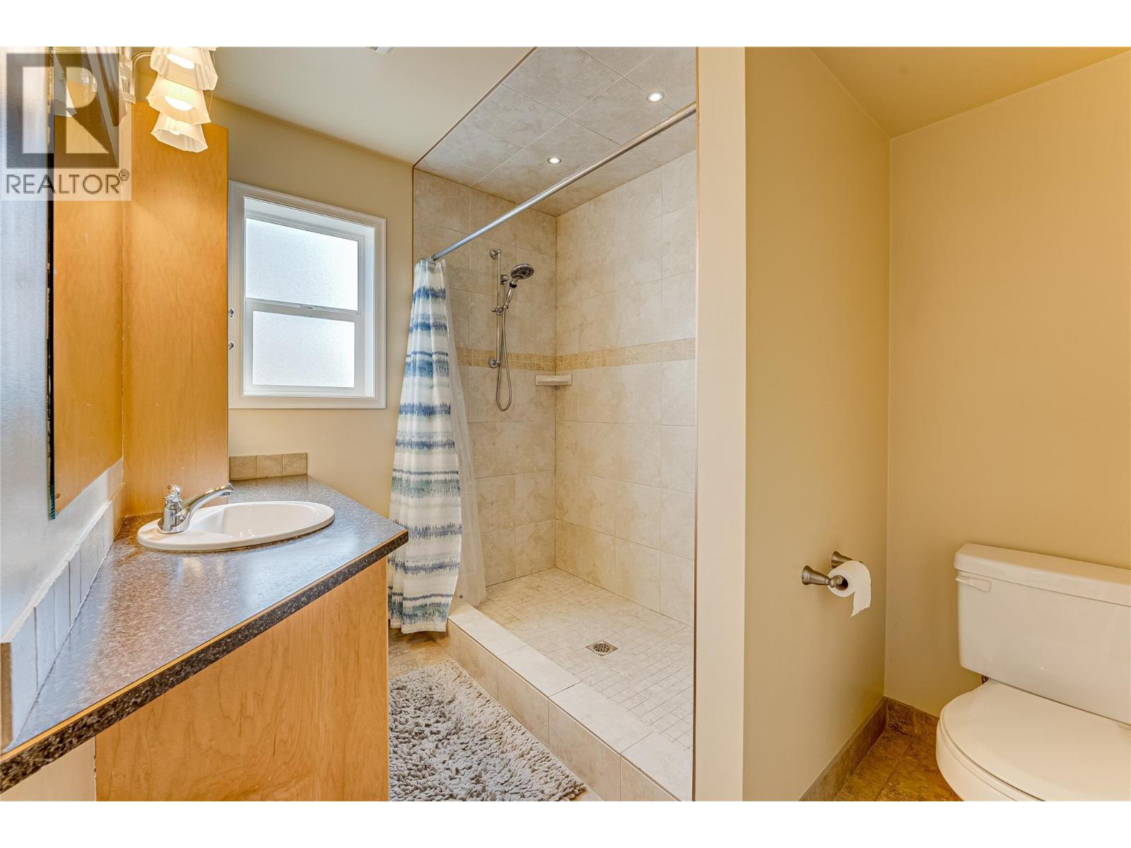 3951 35 Avenue, Vernon