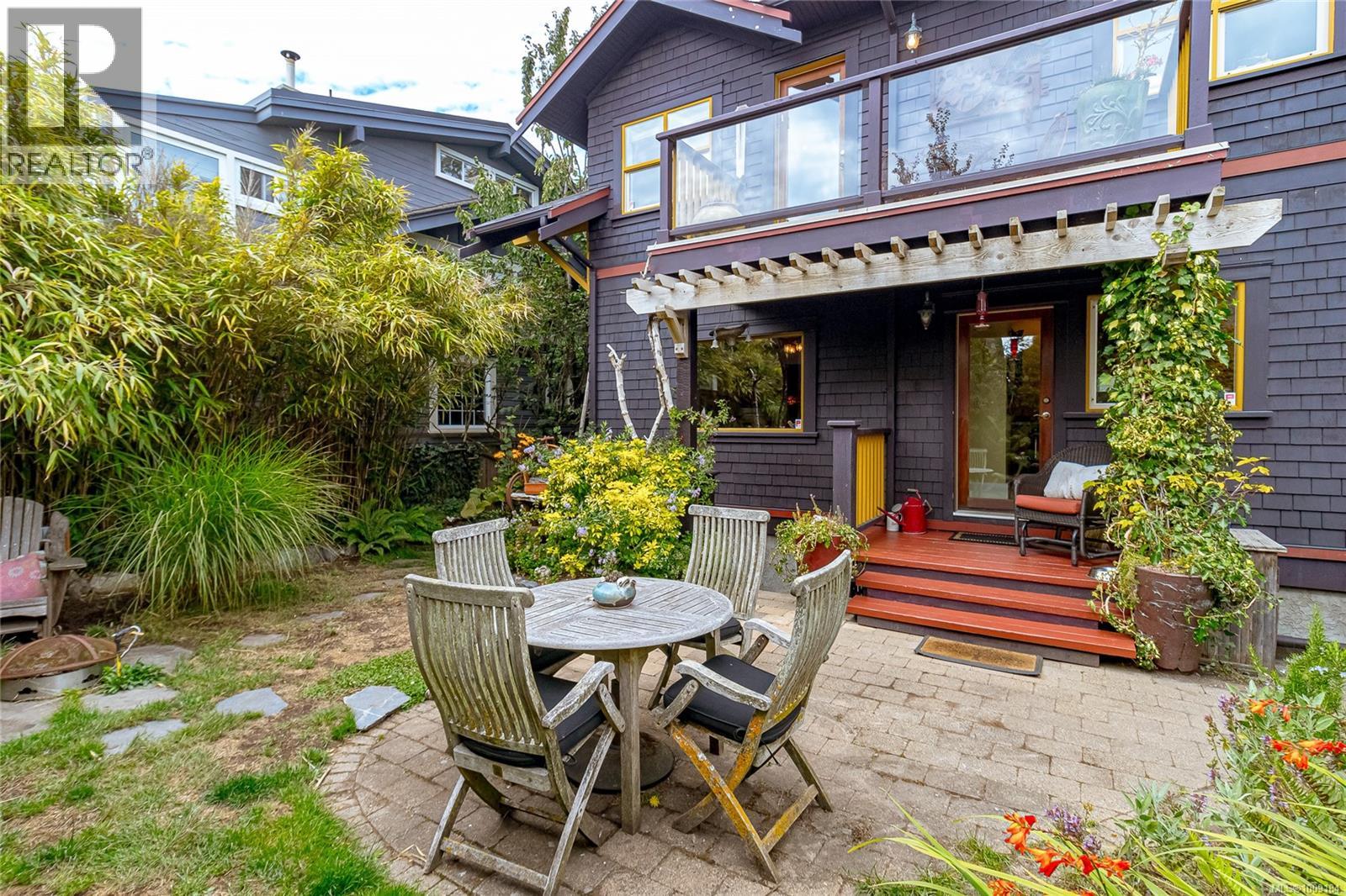 Photo 30 of 1319 Point St, Victoria BC