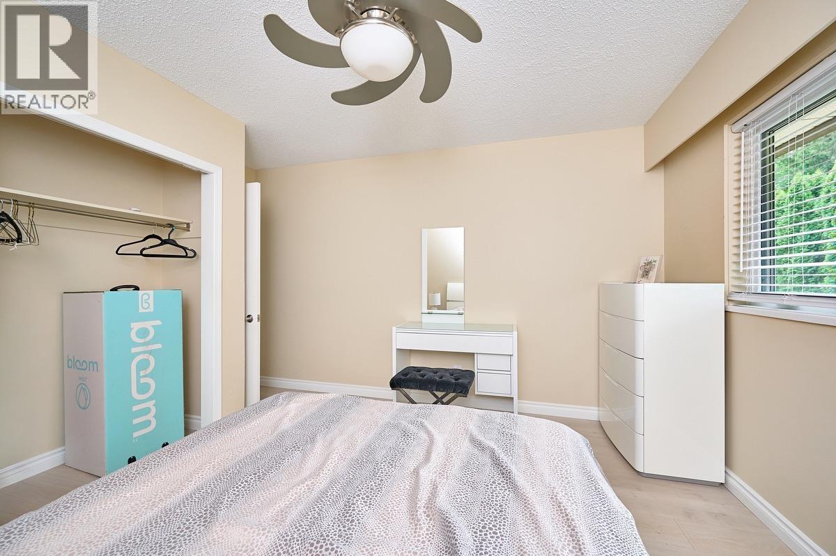 Photo 12 of 22939 128 Avenue, Maple Ridge BC