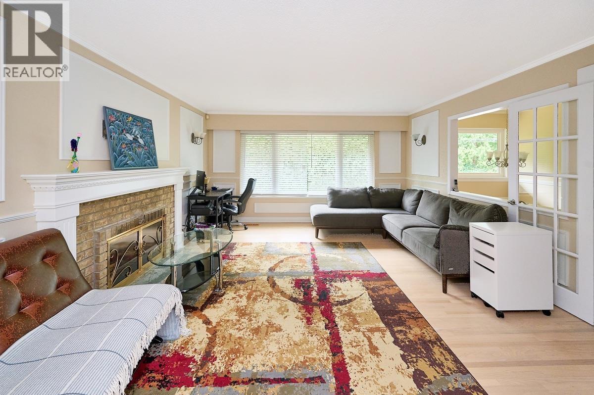 Photo 4 of 22939 128 Avenue, Maple Ridge BC