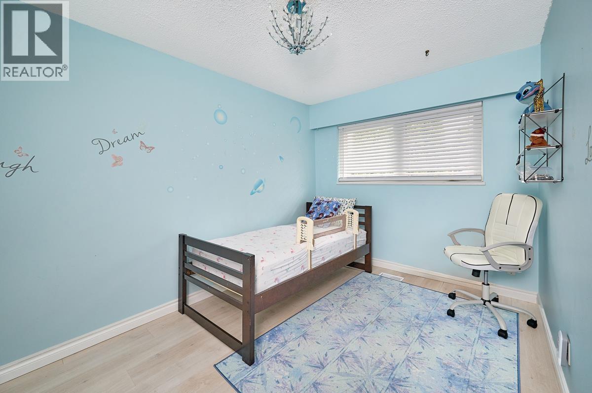 Photo 16 of 22939 128 Avenue, Maple Ridge BC