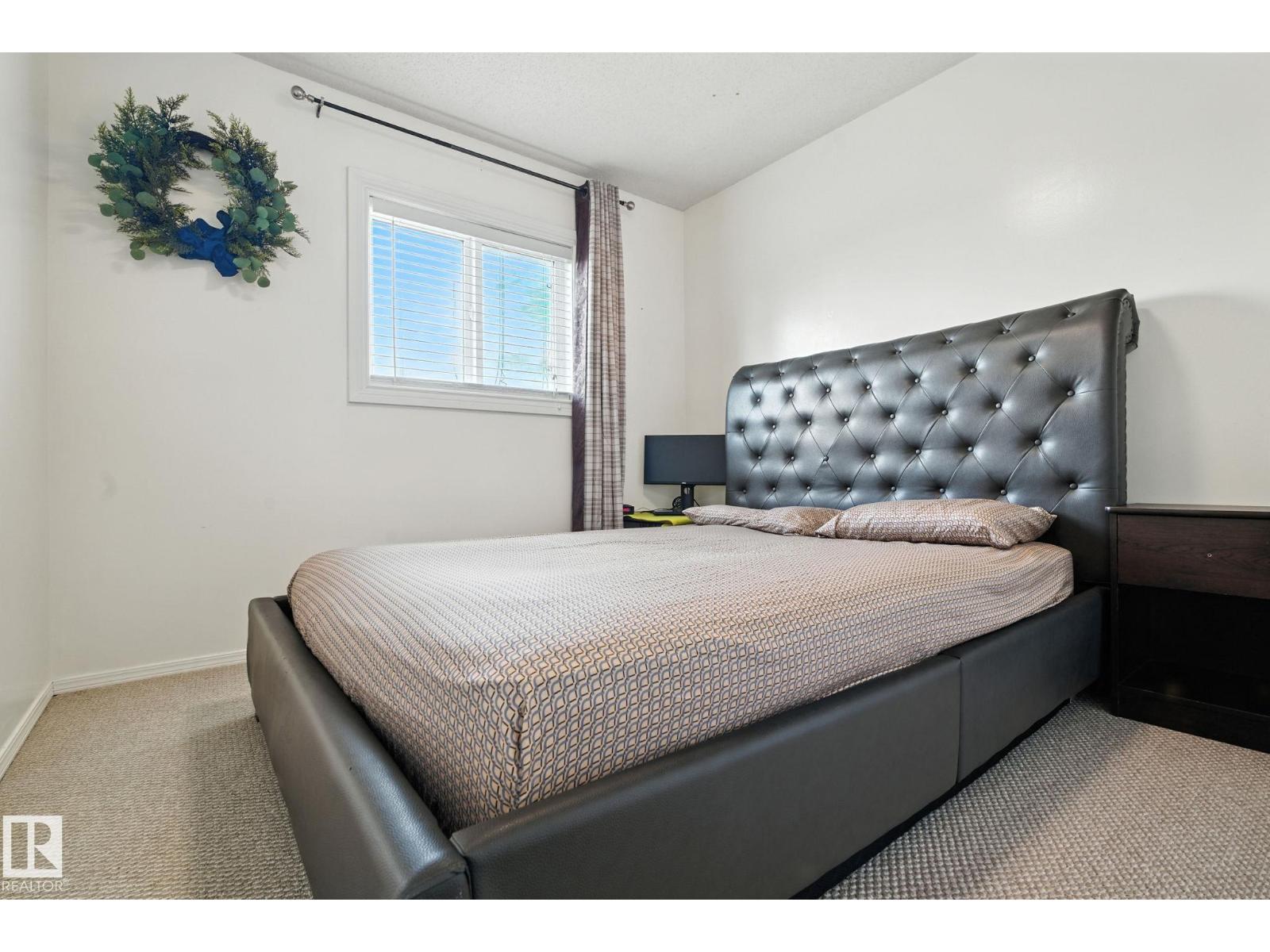 Photo 19 of 7336 152 C Av Nw, Edmonton AB