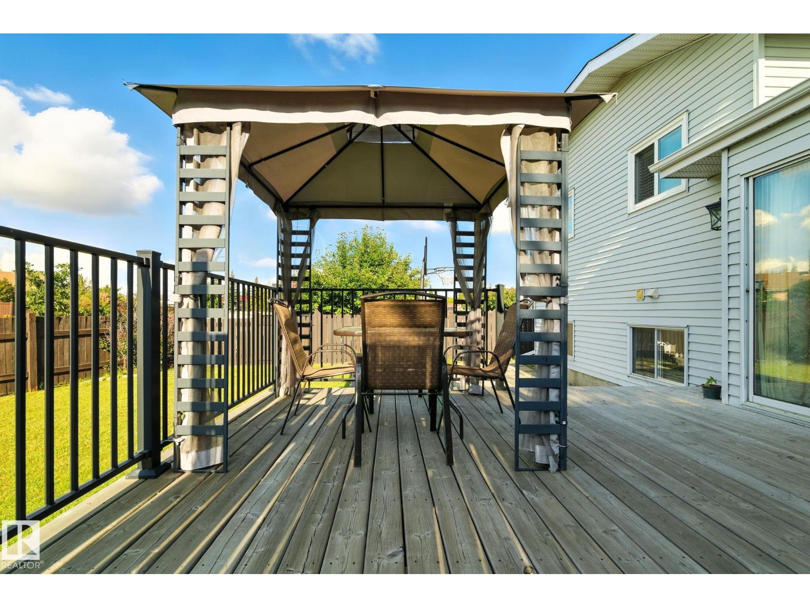 Photo 36 of 7336 152 C Av Nw, Edmonton AB