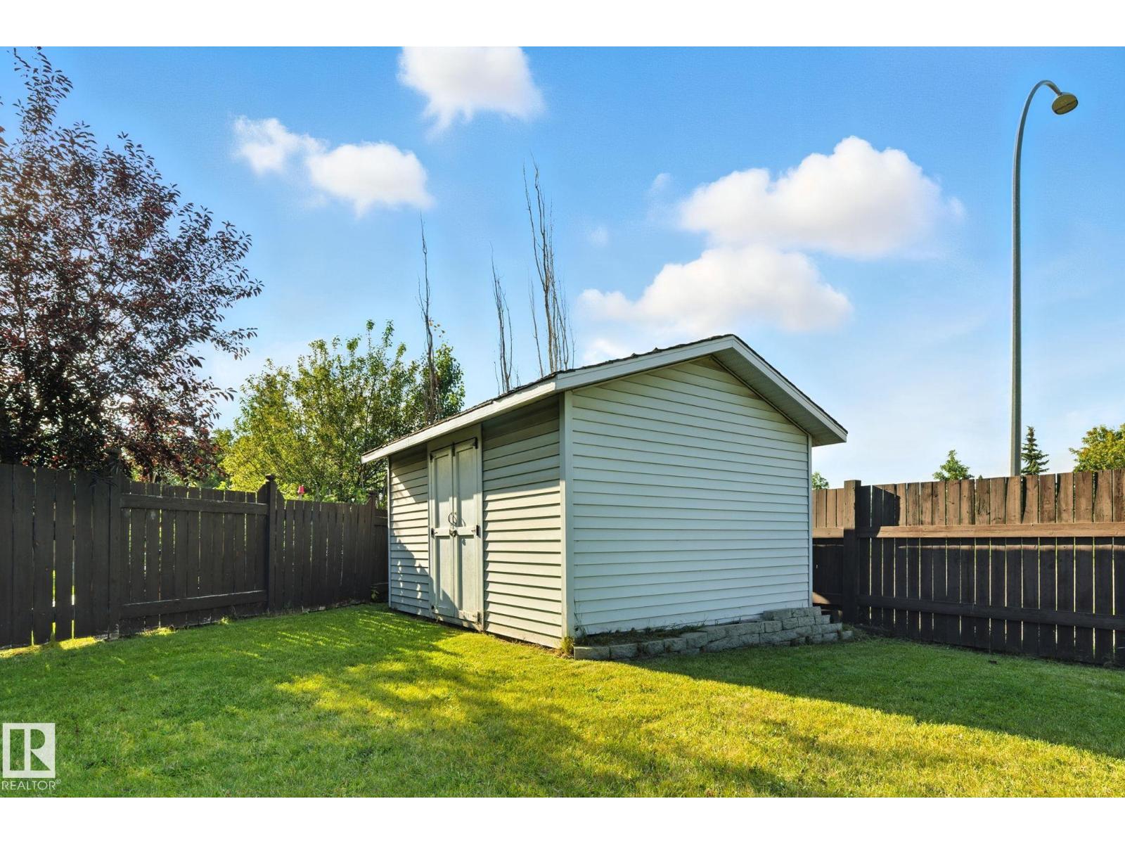 Photo 44 of 7336 152 C Av Nw, Edmonton AB