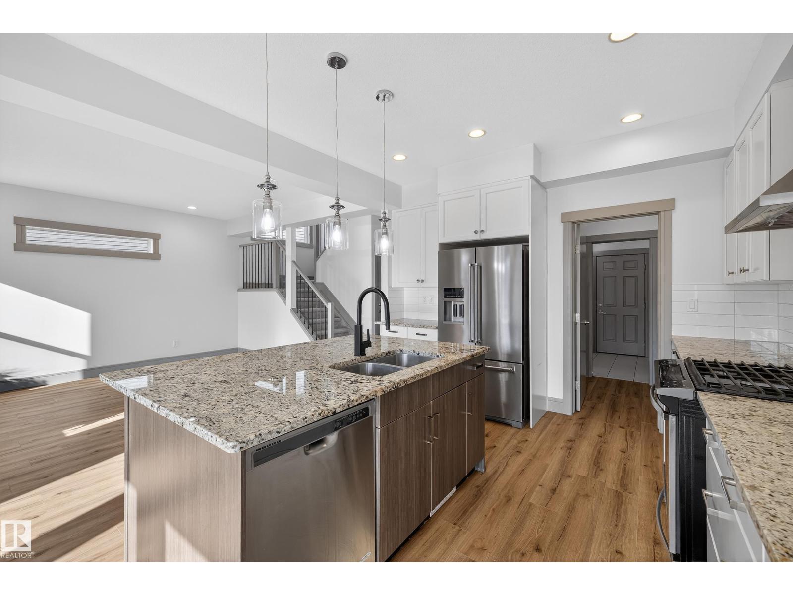 Photo 1 of 3608 Parker Cl Sw, Edmonton AB