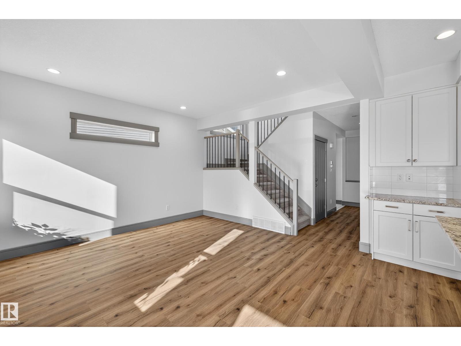 Photo 26 of 3608 Parker Cl Sw, Edmonton AB