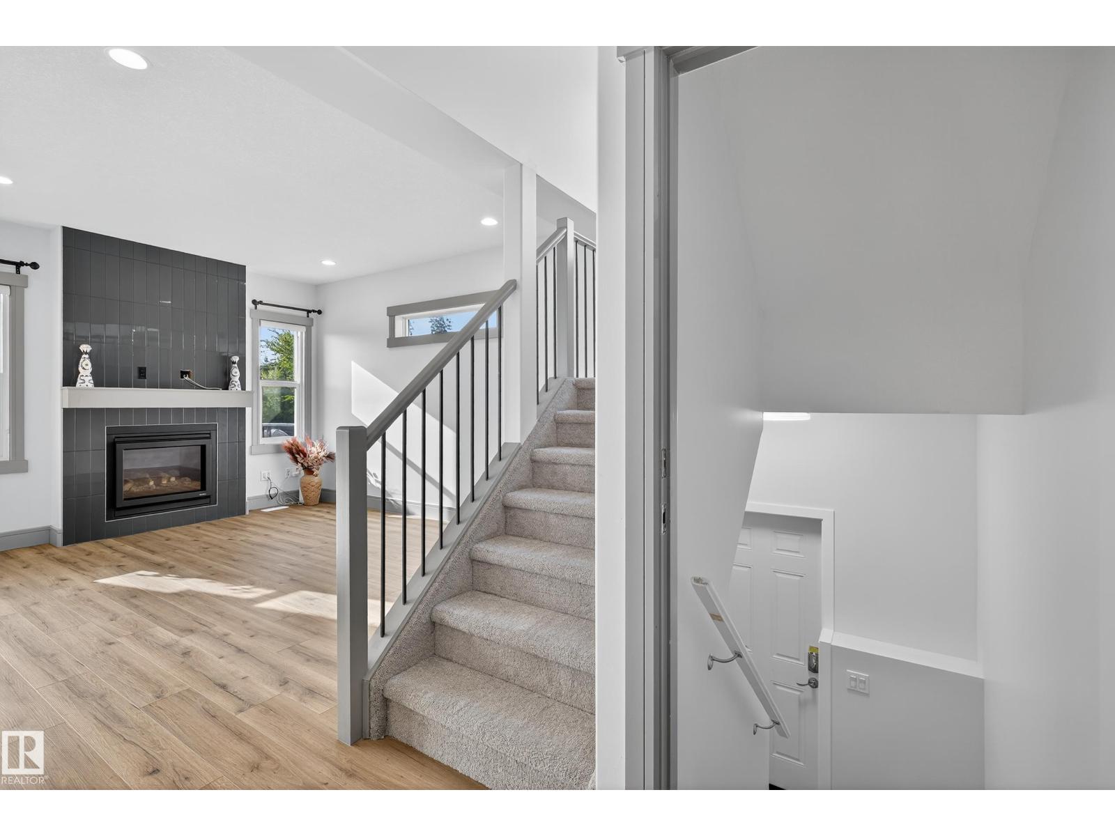 Photo 43 of 3608 Parker Cl Sw, Edmonton AB