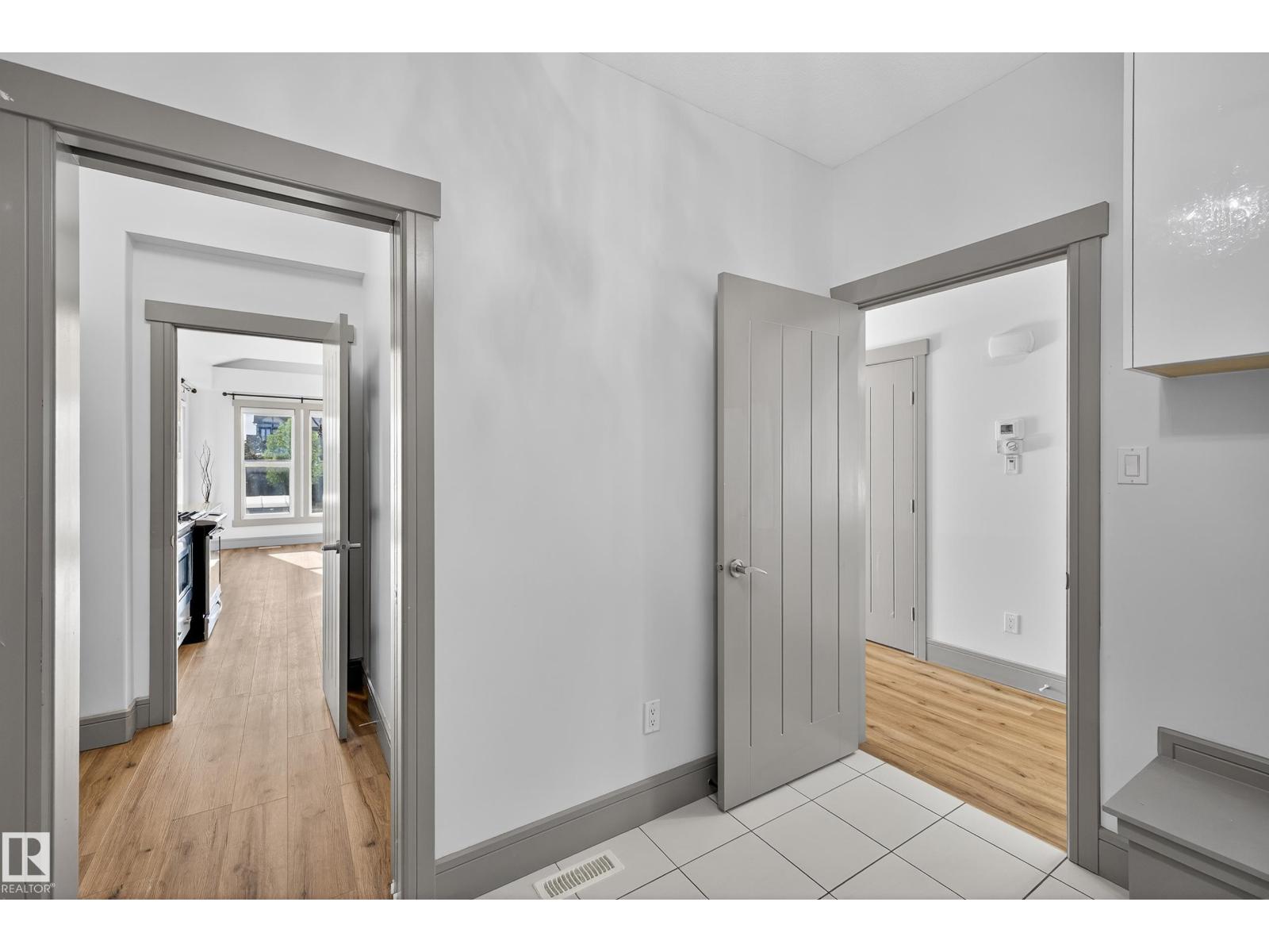 Photo 41 of 3608 Parker Cl Sw, Edmonton AB